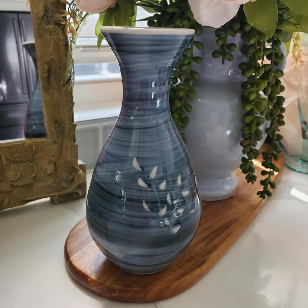 Vase with flowers, blue and white, signed HK